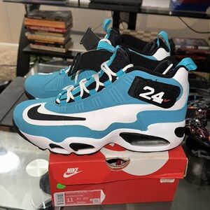 KEN GRIFFEY JR NIKE AIR MAX 10.5